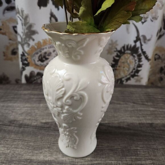 Lenox Vase Georgian Floral Embossed Top Gold Gild Rim 7” Vintage - Picture 2 of 8